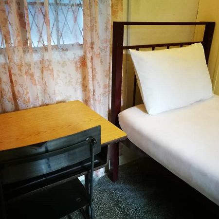 Grocer'S Inn Backpackers Guesthouse กัวลาลัมเปอร์ ภายนอก รูปภาพ