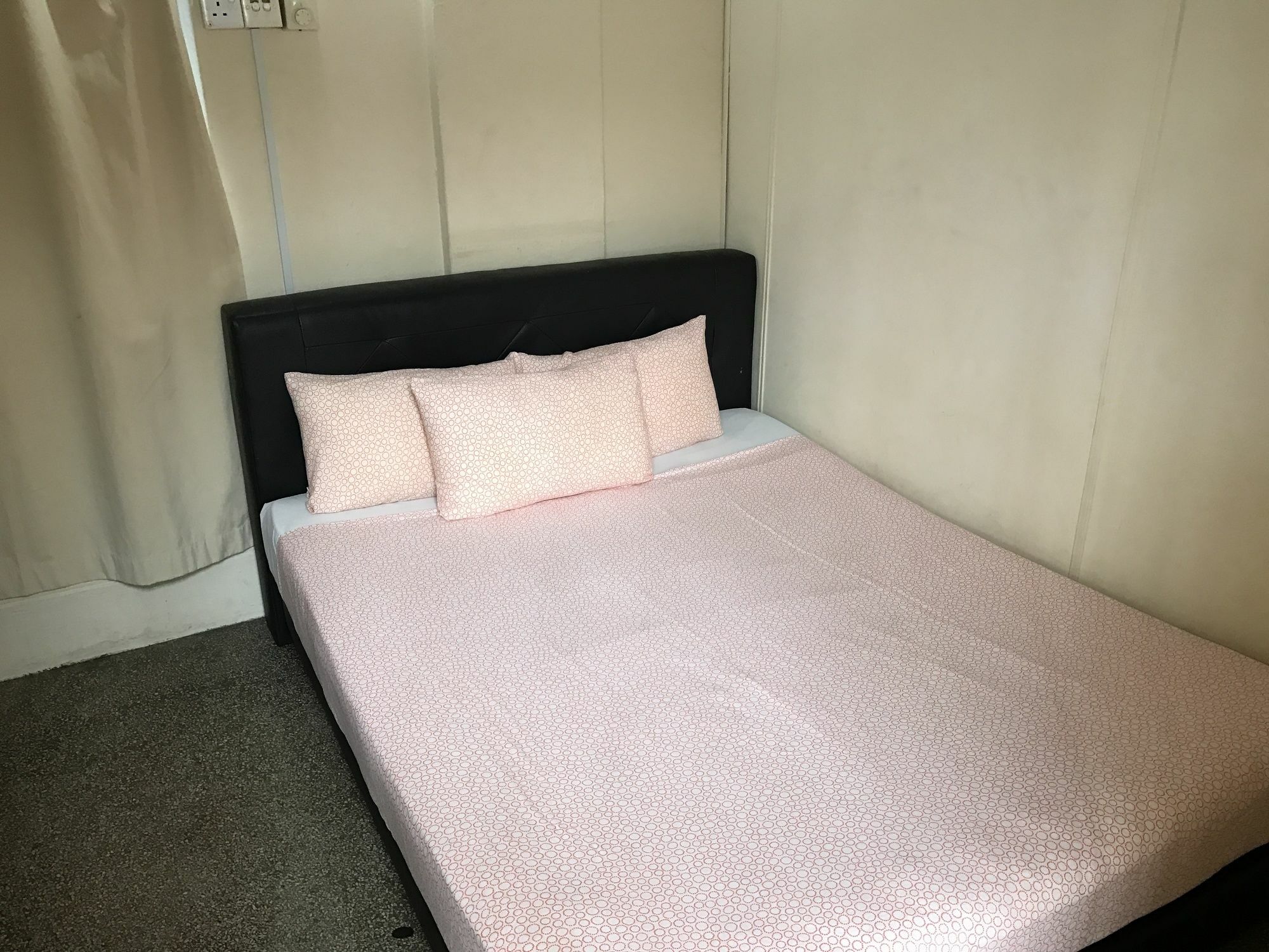Grocer'S Inn Backpackers Guesthouse กัวลาลัมเปอร์ ภายนอก รูปภาพ